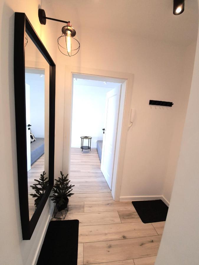 Apartament Przy Starowce - Zoni ブンツラウ エクステリア 写真