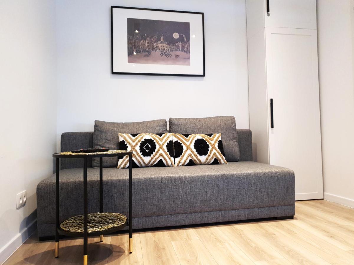 Apartament Przy Starowce - Zoni ブンツラウ エクステリア 写真