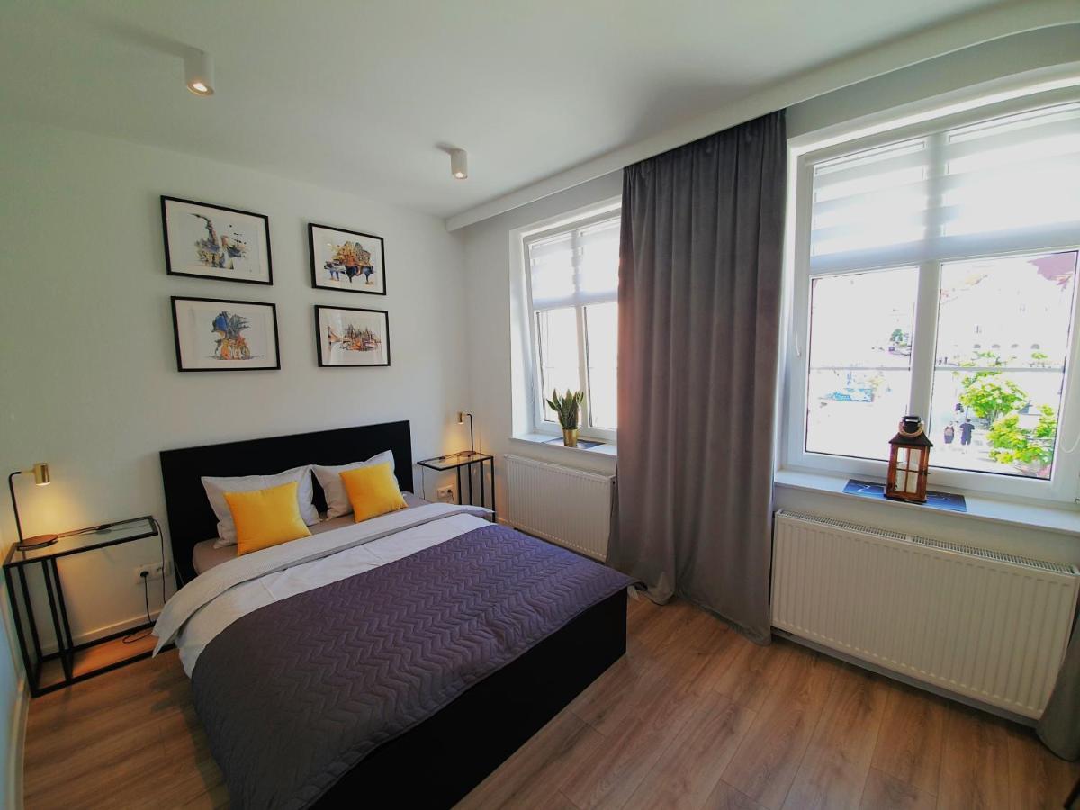 Apartament Przy Starowce - Zoni ブンツラウ エクステリア 写真
