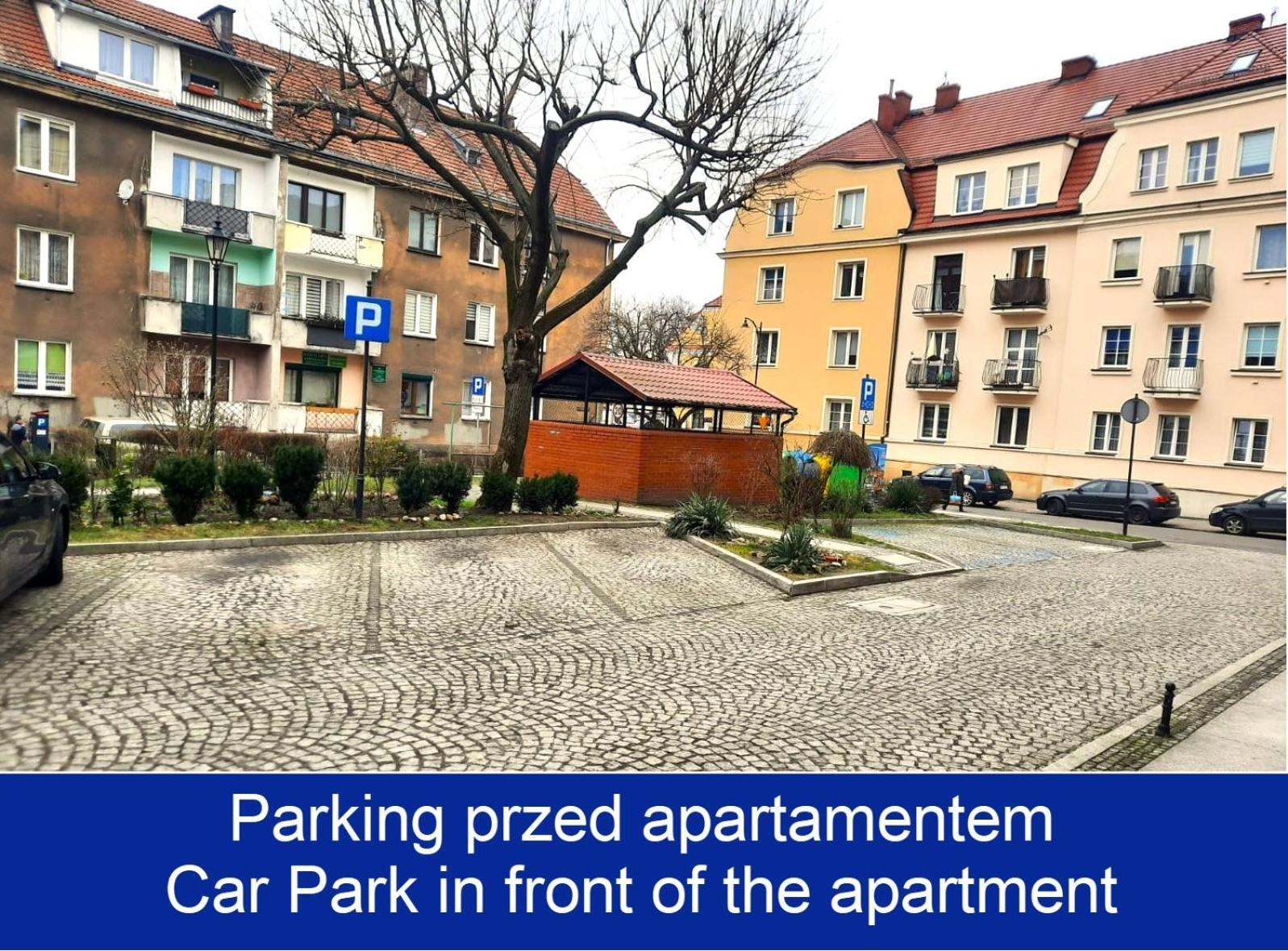 Apartament Przy Starowce - Zoni ブンツラウ エクステリア 写真